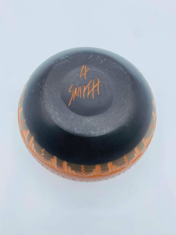597926449_1225876796272458_8176710958347753219_n Signed "A Smith" Southwestern Native American Pottery Jar