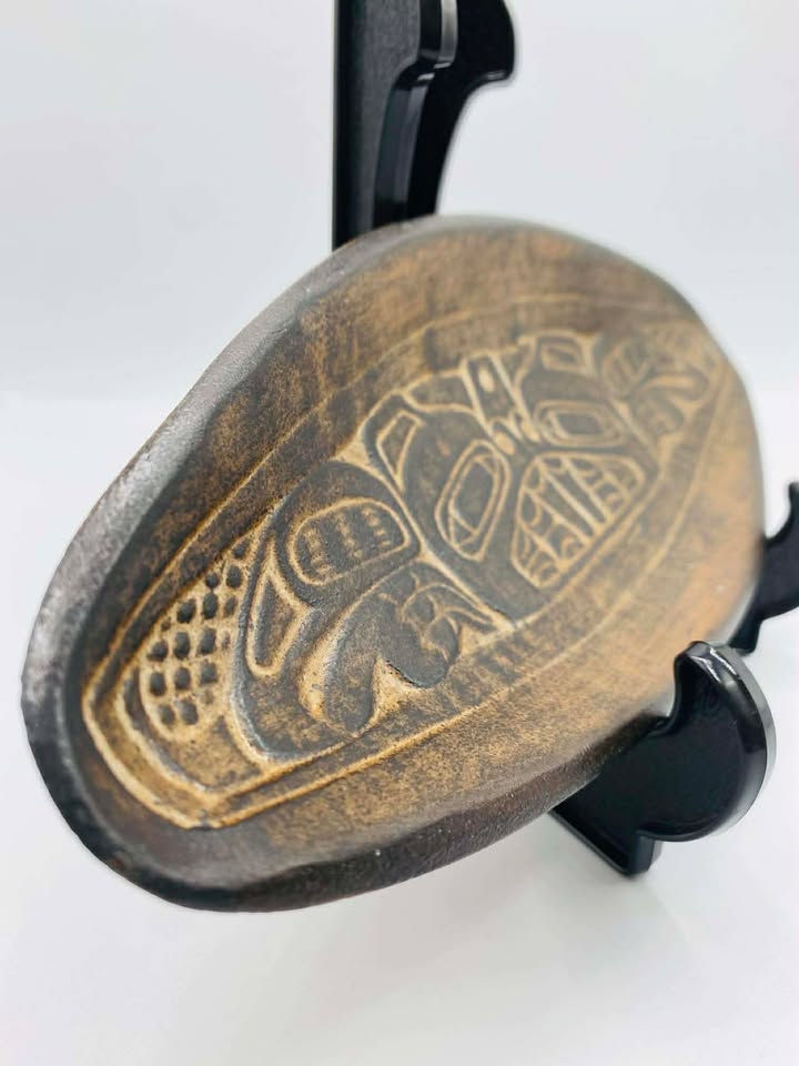 Haida Beaver Handmade in B.C. Canada Aboriginal Art Pottery Dish