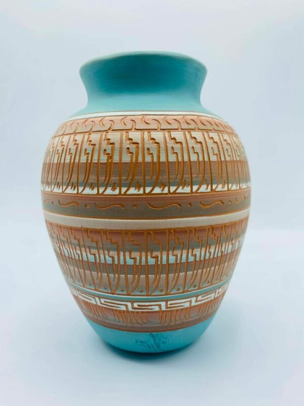 607350575_709743908674078_9111766338329882287_n Native American Navajo pottery Vase Signed "Ron J"