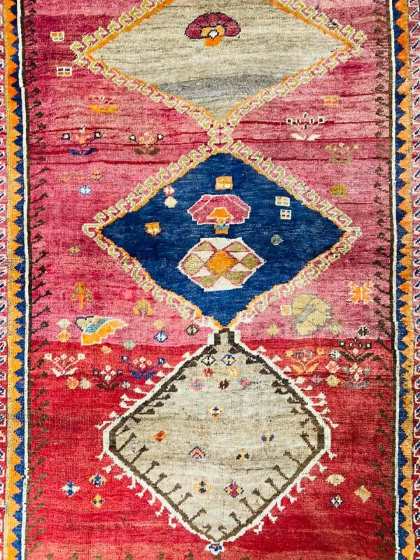 Origin "Shiraz" Persian Tribal Rug Hand Knotted Natural Dyes with Geometric Patterns 5'1" X 3'5"