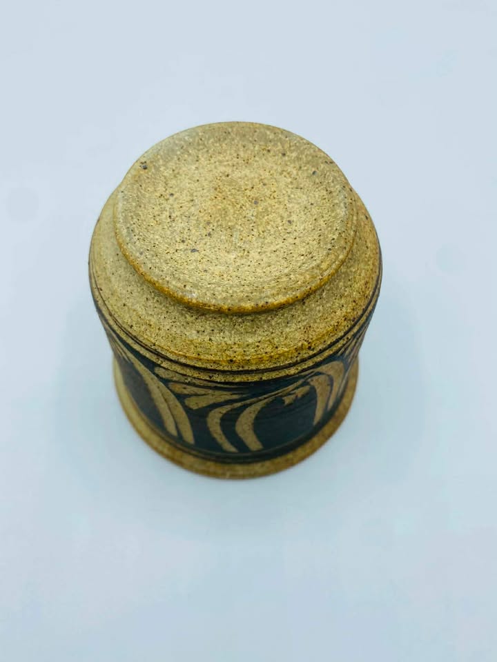 Handmade Stoneware Ceramic Studio Pottery Vase/Pot