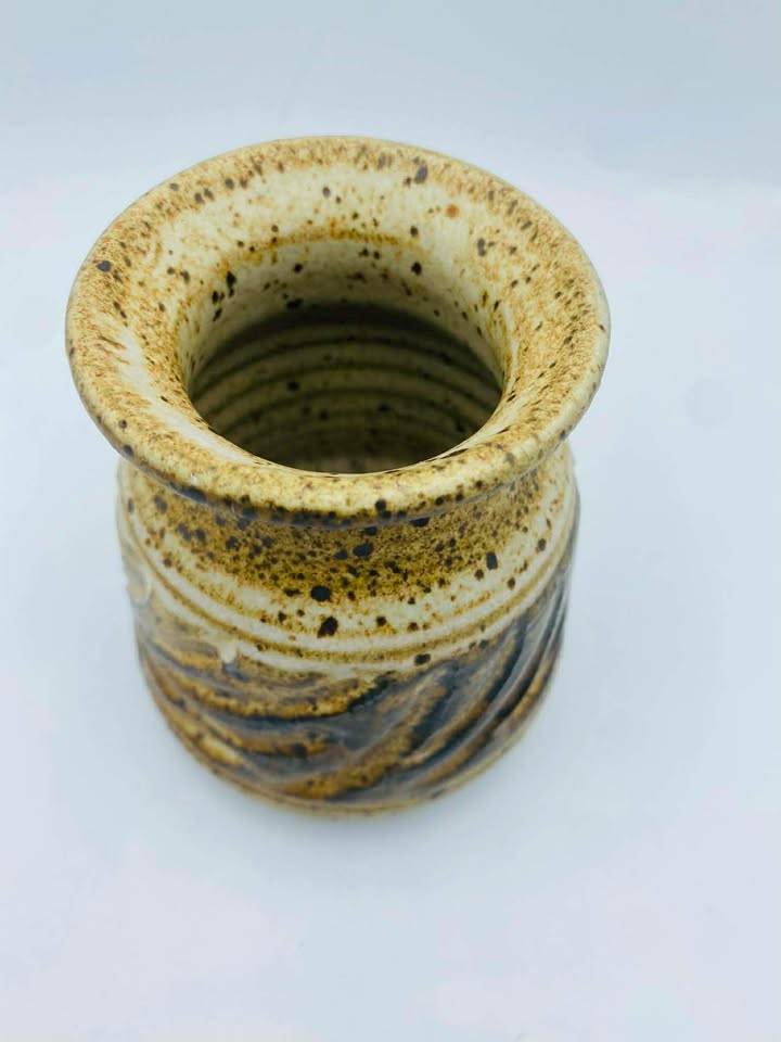 608213168_1679336419715307_1107549109485482469_n The Signed "Badil" Handmade Studio Pottery Vase