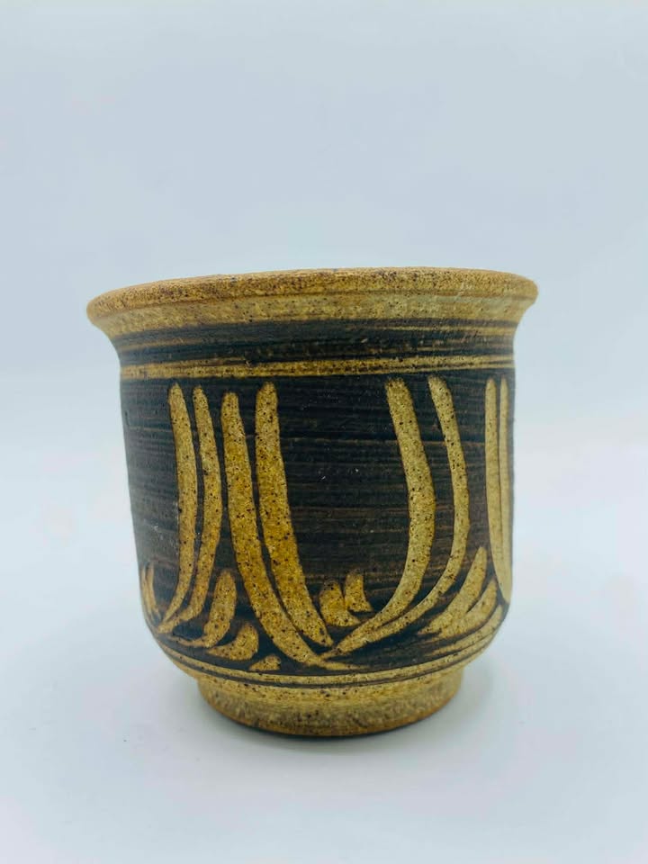 Handmade Stoneware Ceramic Studio Pottery Vase/Pot