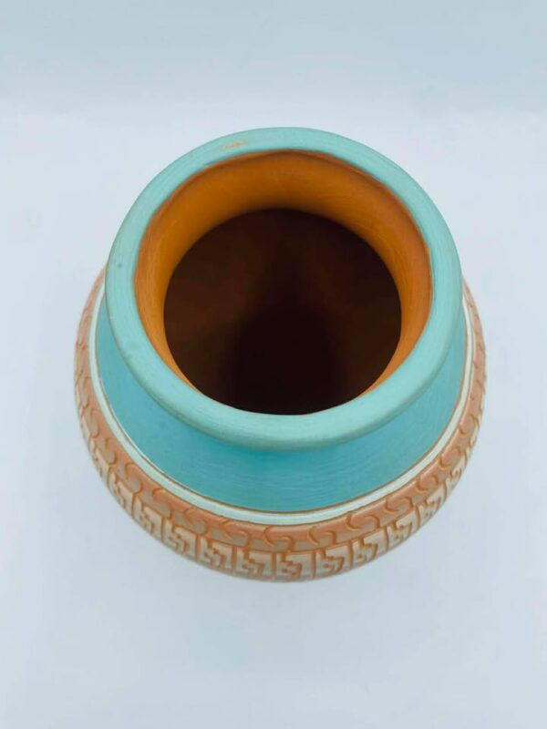 608232762_1170199898517511_898386508123169326_n Native American Navajo pottery Vase Signed "Ron J"