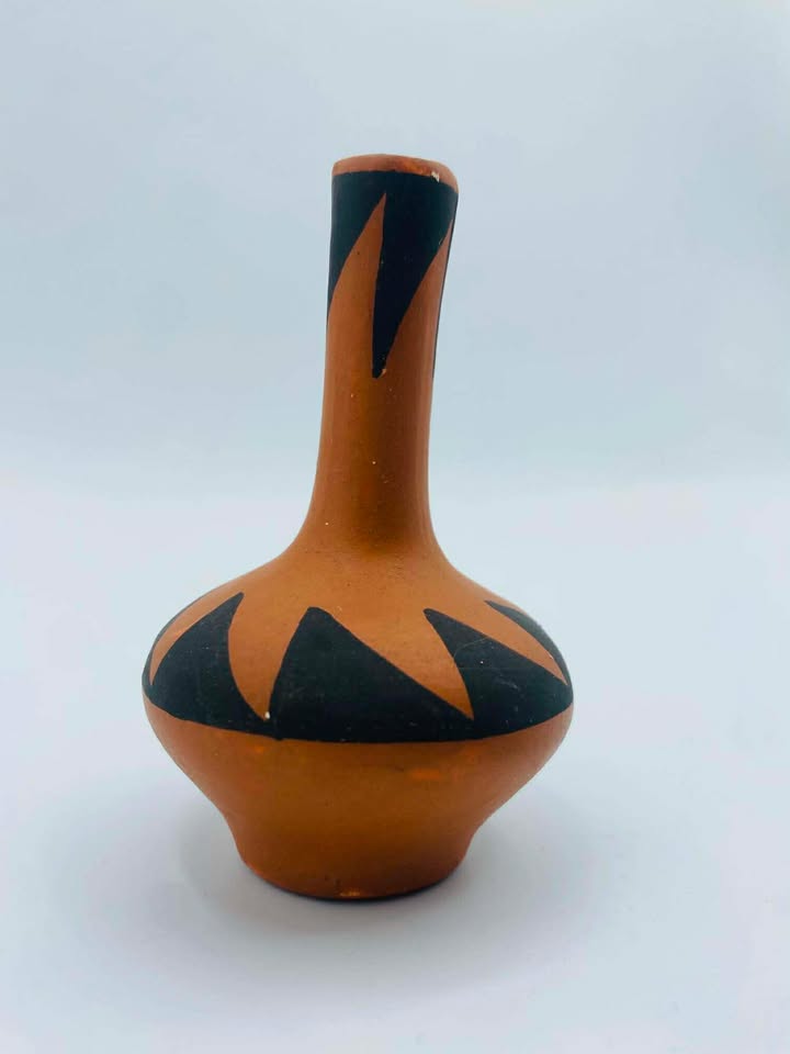 Signed " Vallo" Acoma Pueblo N.M Native American Pottery Vase