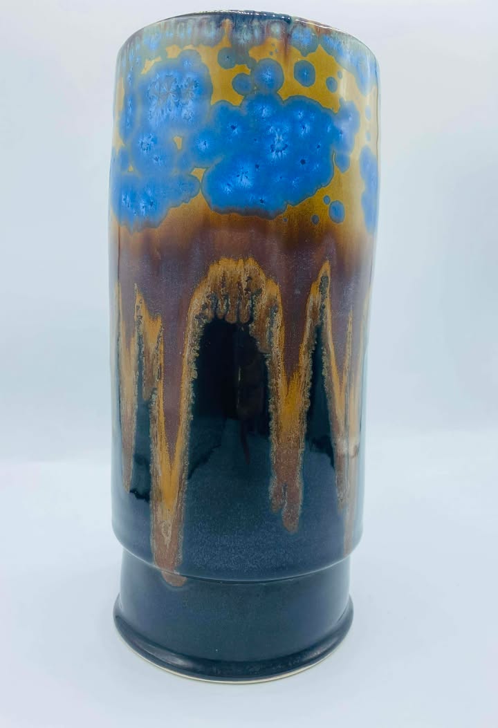 Signed "M Billings" Wheel‑Thrown Ceramic Vase