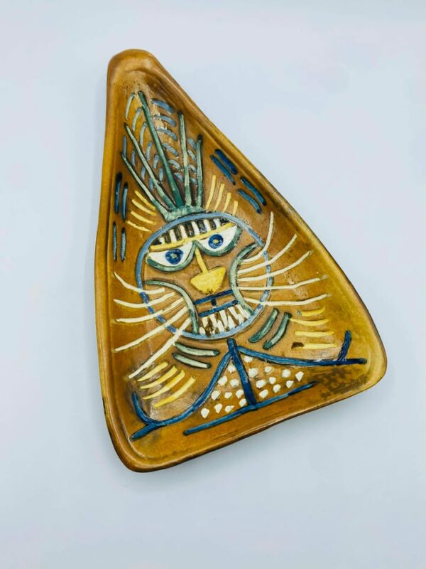 608700232_3059773244410961_4916071355654955976_n Mid Century Inspired Hand‑Painted Triangular Ceramic Dish Abstract Face Design by Zheng Ruixiu