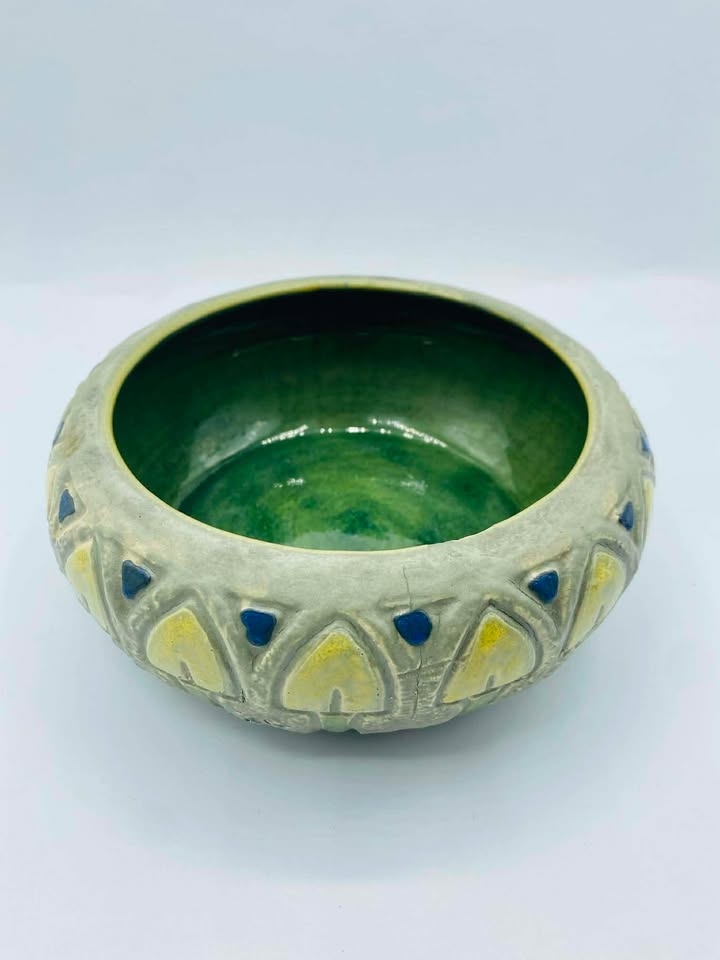 Early Roseville Art Pottery Bowl Arts & Crafts / Art Nouveau Relief Design