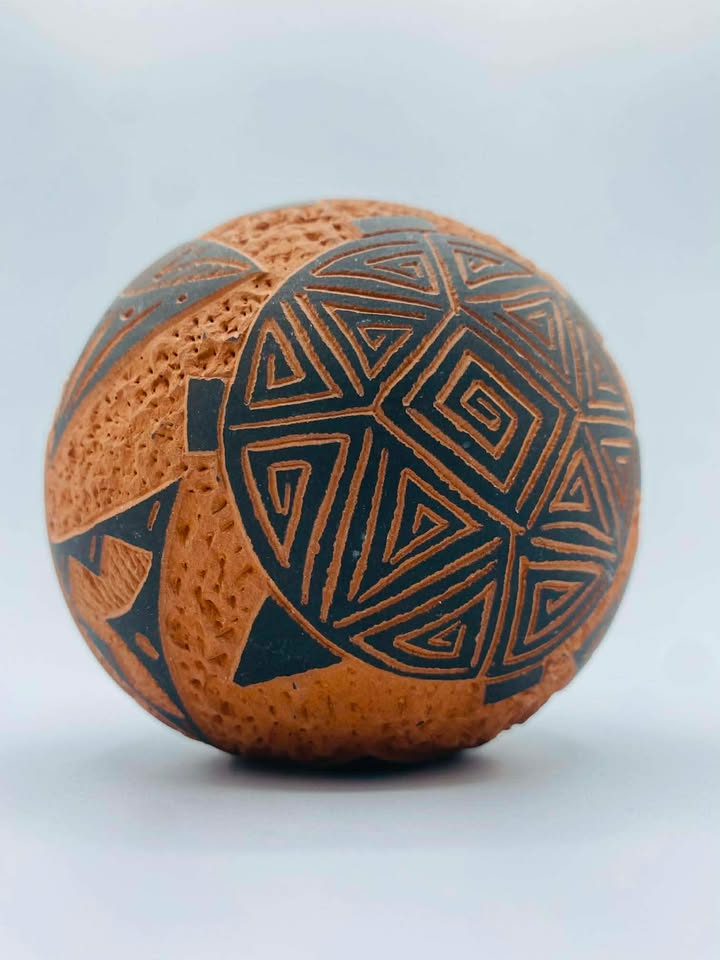 608870903_1272053804743354_7990551044749142753_n Signed "JA" Acoma Pueblo N.M Native American Pottery Vase