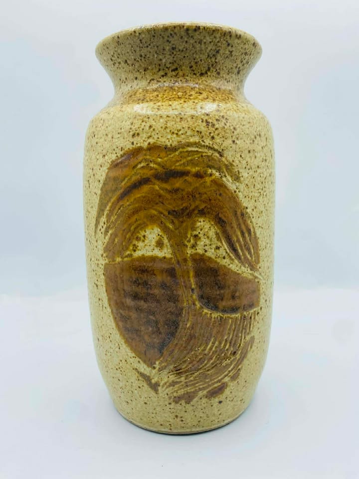 609350832_1757177094978617_1150335498720922618_n Signed "Tamarack Studios" Rustic Carved Stoneware Pottery Vase