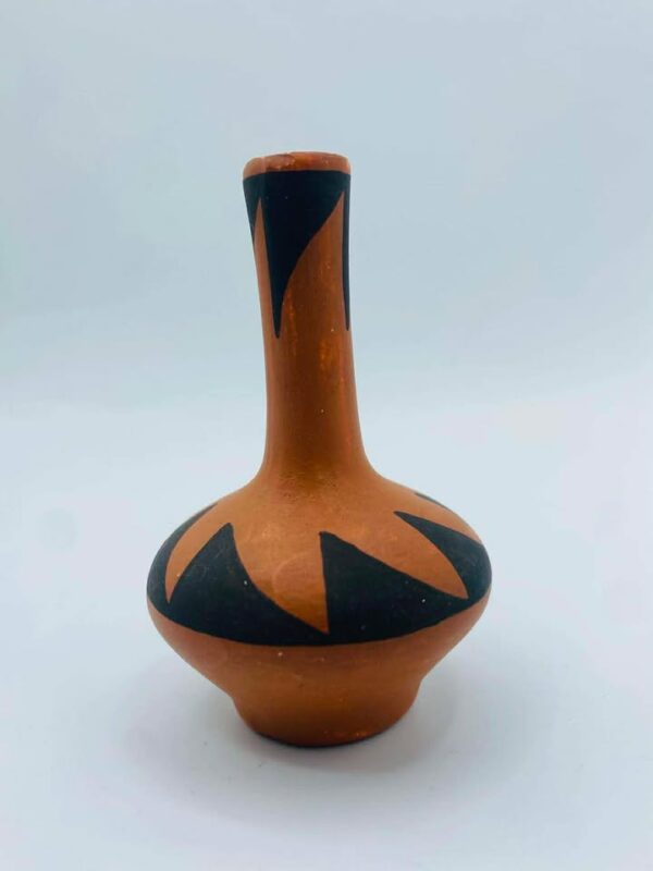 609376964_2928954143960630_896025379321937916_n Signed " Vallo" Acoma Pueblo N.M Native American Pottery Vase