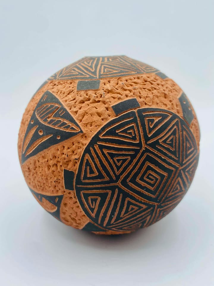 610333214_2063934217724343_153142737215074648_n Signed "JA" Acoma Pueblo N.M Native American Pottery Vase