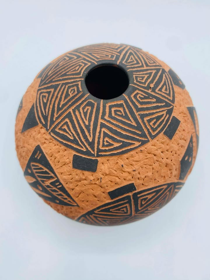611902786_2413970632368756_7956189468700672718_n Signed "JA" Acoma Pueblo N.M Native American Pottery Vase